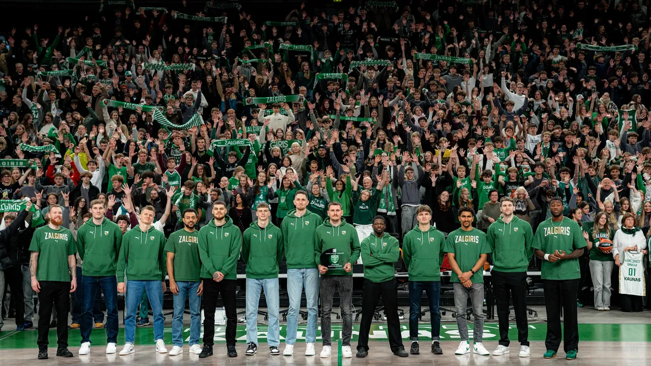 Saulės gimnazijos moksleiviams – nepamirštama diena su „Žalgiriu“ arenoje