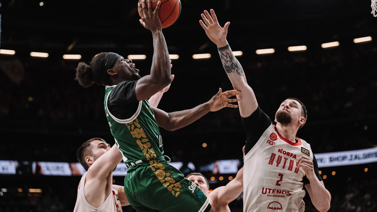 Žvilgsnis į varžovą: startinio penketo ieškantis ir nuo tritaškių priklausomas „Rytas“