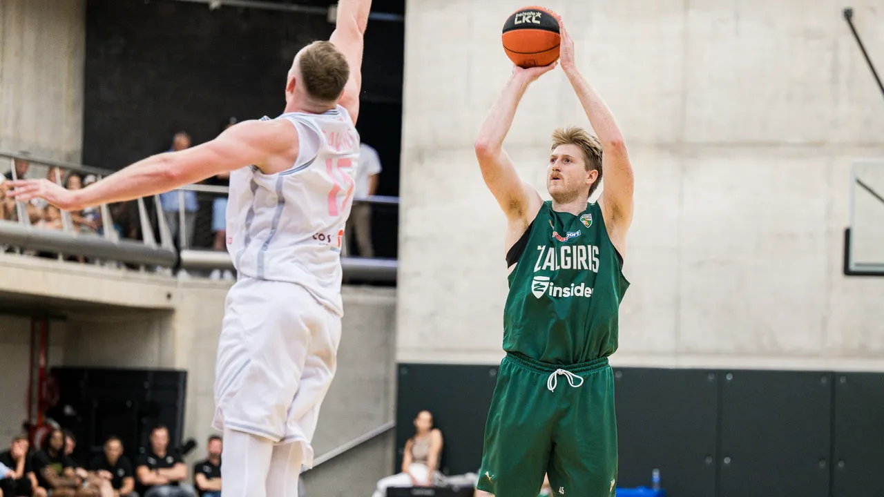 „Žalgiris“ sutriuškino R.Kurtinaičio ekipą