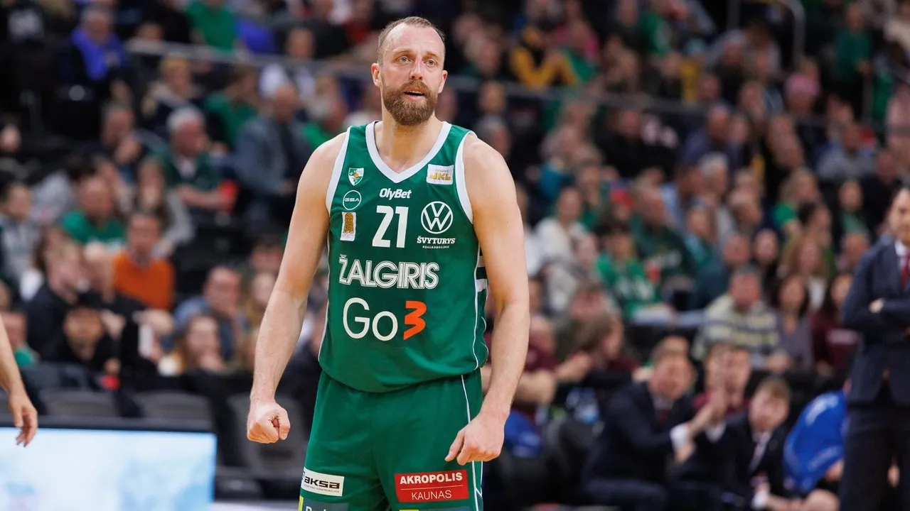 Ilgametis žalgirietis Artūras Milaknis švenčia 40-metį!