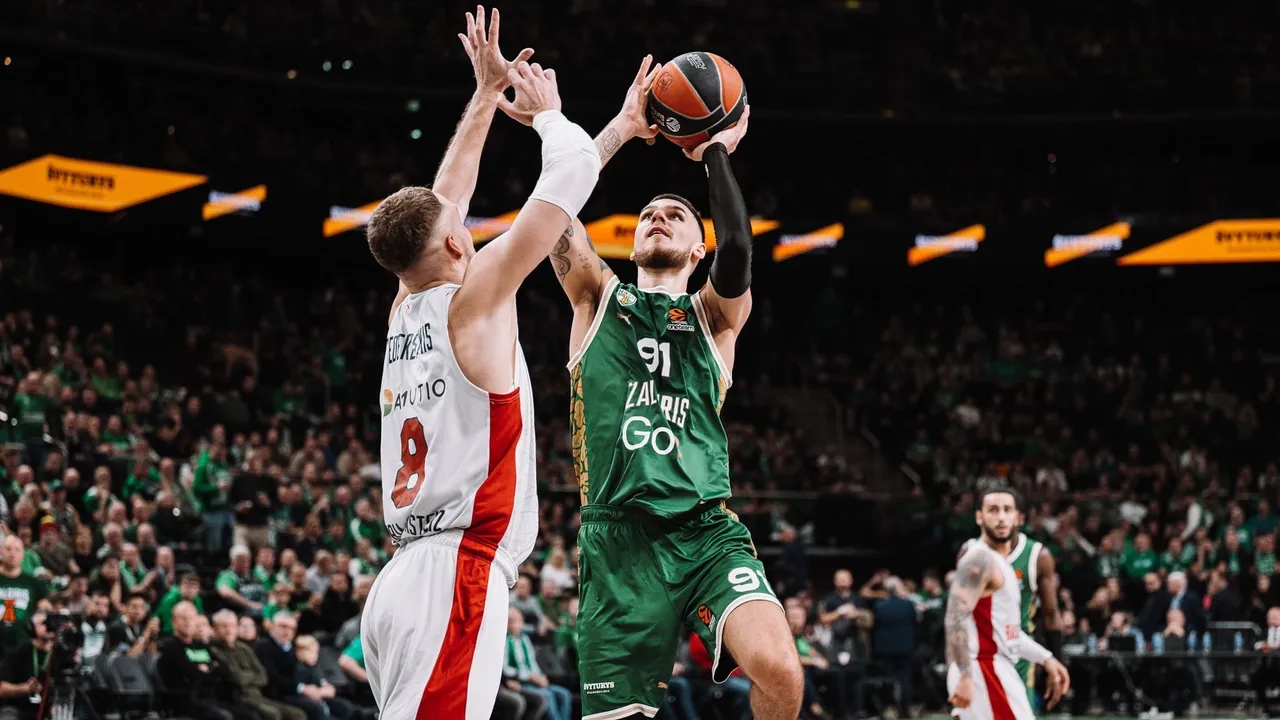 Dviženklį pranašumą išbarstęs „Žalgiris“ nusileido „Baskonia“