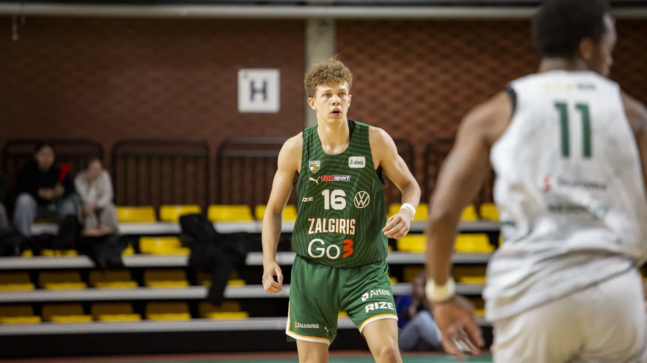 Jaunieji žalgiriečiai NKL sezoną pradėjo pergale išvykoje prieš čempionus