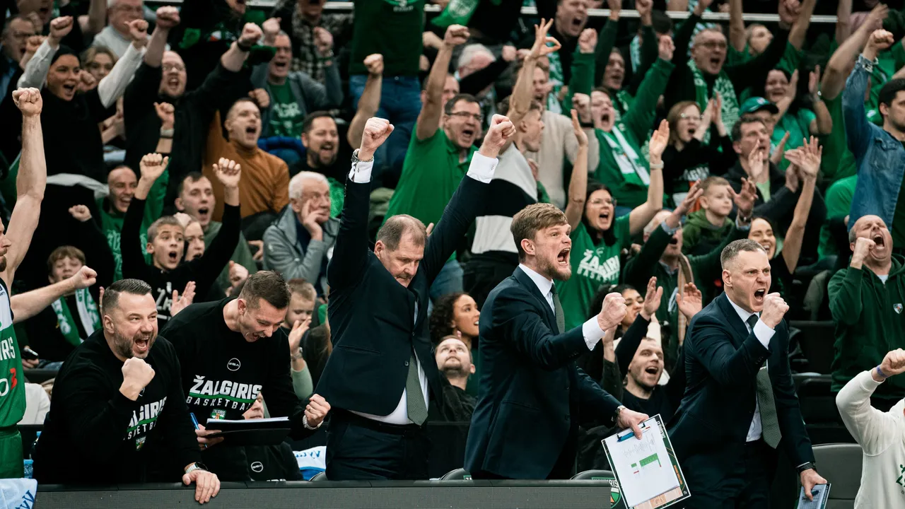„Žalgiris“ namuose įveikė Š.Jasikevičiaus „Fenerbahce“