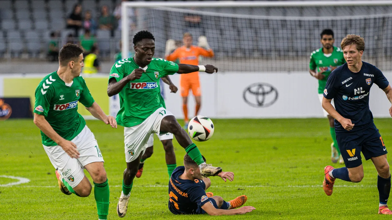 Gausiai sirgalių palaikomas „Kauno Žalgiris“ pasirodymą baigė LFF taurės pusfinalyje
