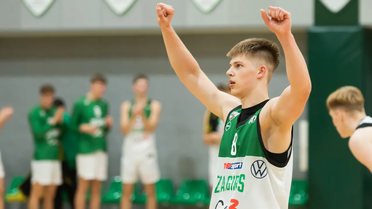 „Žalgiris-2“ išrašė pirmąją nesėkmę be pralaimėjimų žengusiems „Telšiams“ 