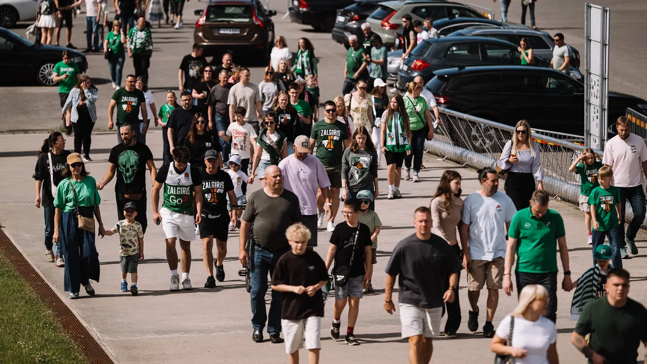 Zalgiris encourages fans to purchase game tickets only through the club ...