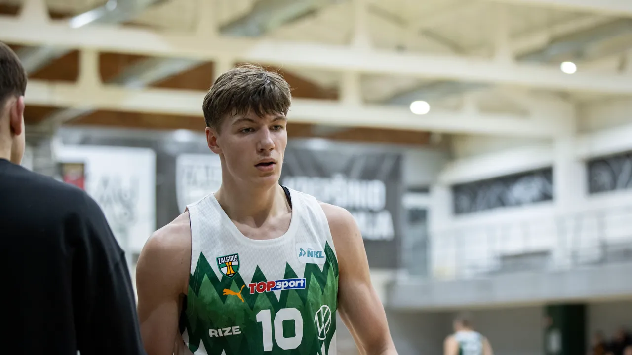 Paskutiniame kėlinyje atsako neradę jaunieji žalgiriečiai krito prieš mažeikiškius